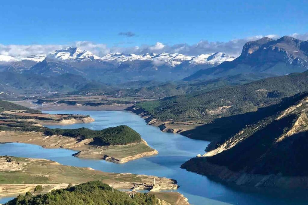 Apartamento Siente Sobrarbe En Ainsa Bagian luar foto